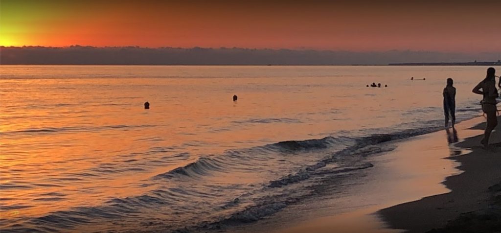 le 5 spiagge del litorale romano che non puoi perdere bud beach